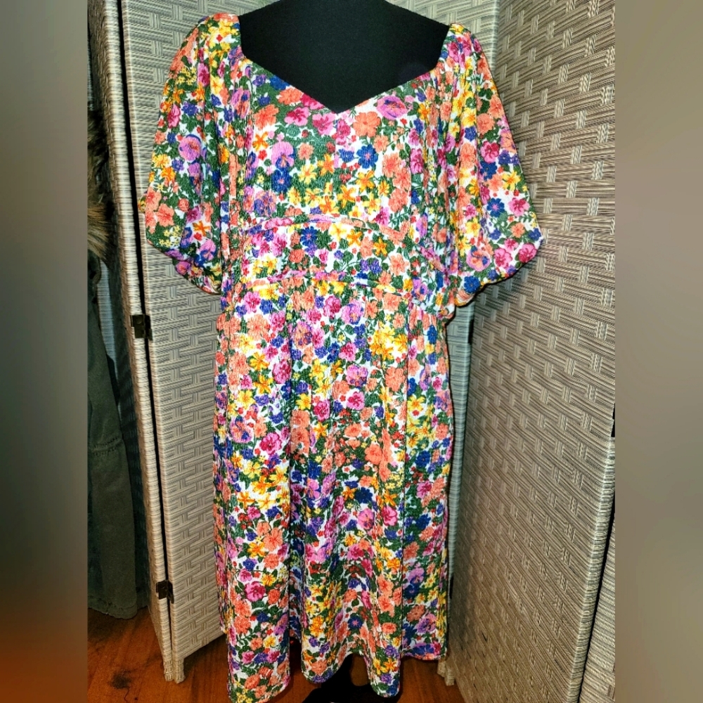 💥Cato XL floral sweetheart neckline dress